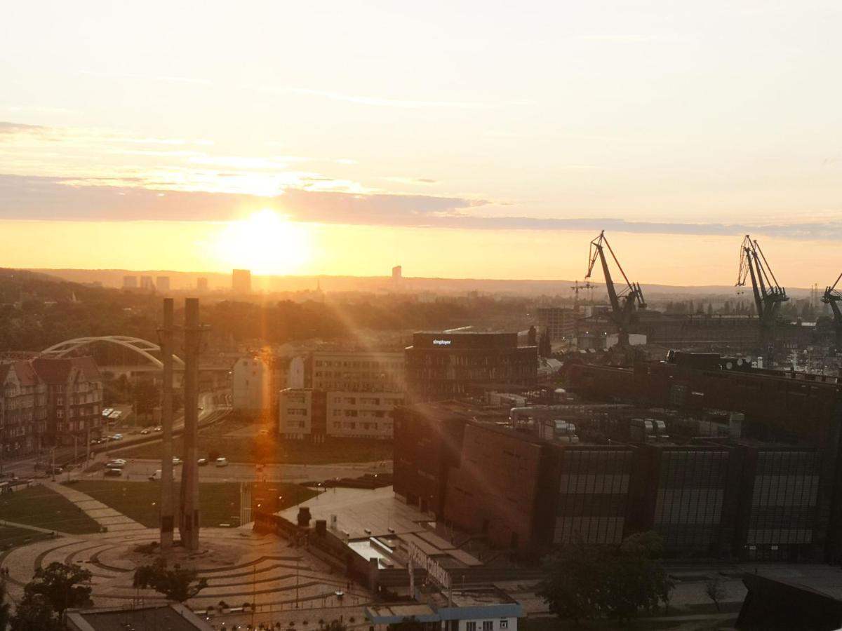 Walowa Tower Apartments غدانسك المظهر الخارجي الصورة